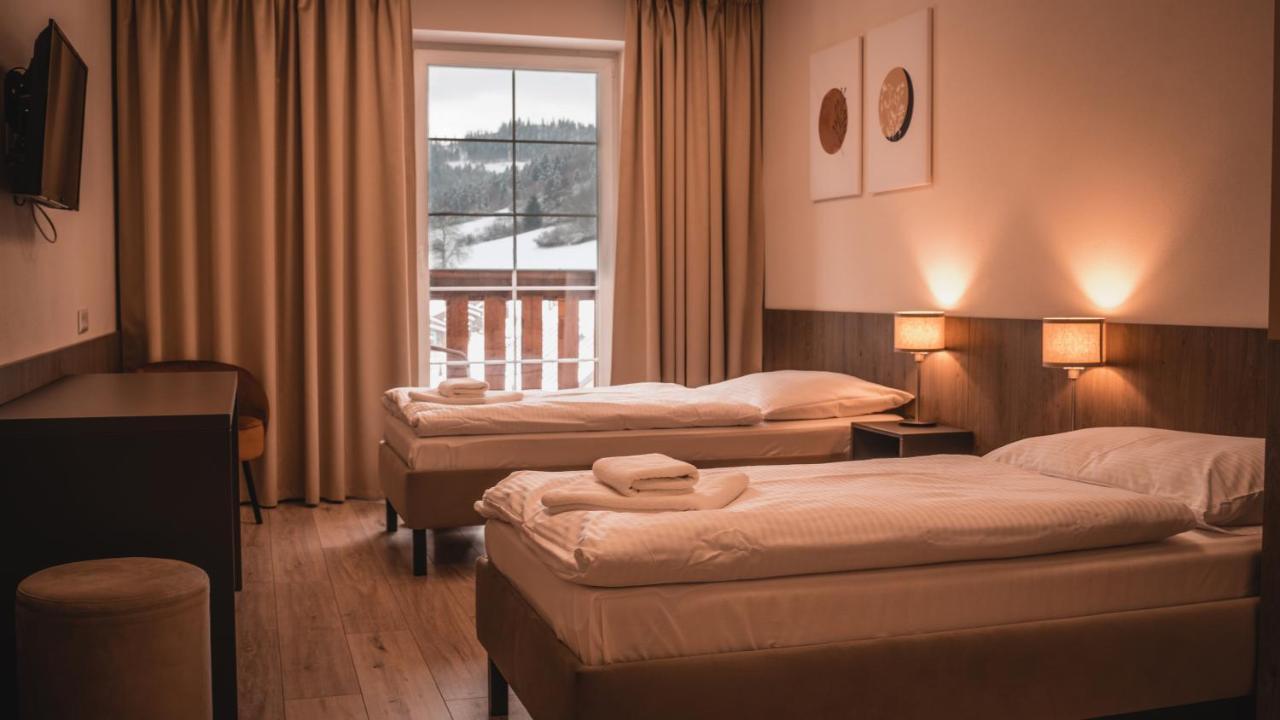 Wellness Penzion Smerdzonka - Kupele Pieniny Червены-Клаштор Экстерьер фото