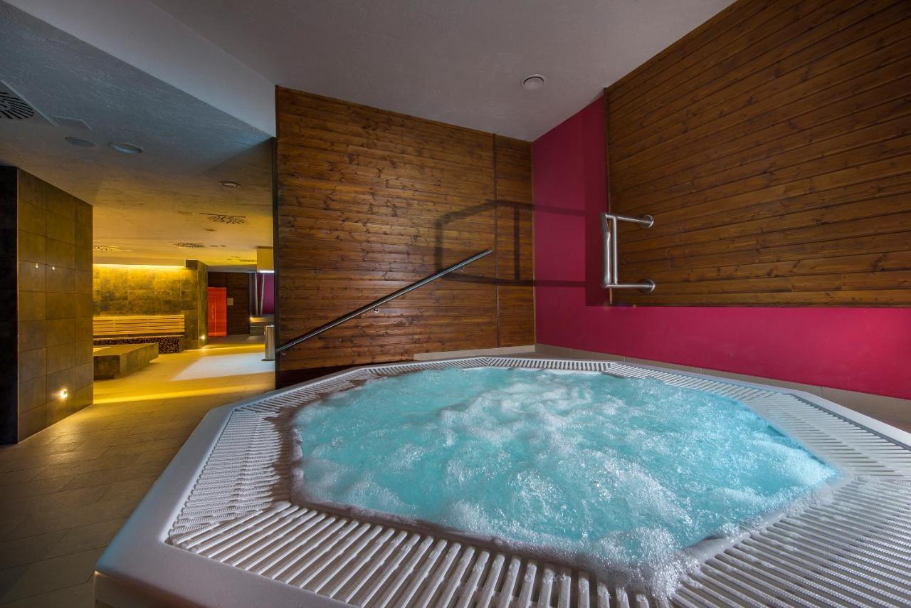 Wellness Penzion Smerdzonka - Kupele Pieniny Червены-Клаштор Экстерьер фото